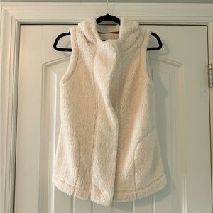 Koolaburra by UGG Cream Vest